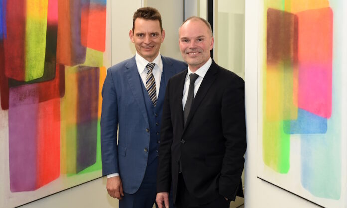 E_Leonhard Birnbaum, Vorsitzender des Vorstands der EON SE und Peter Gorschlüter, Direktor Museum Folkwang, vlnr Foto Joerg Mettlach Eon