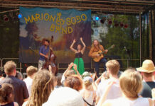 Spielen auf dem Kultursommer Kaarst: Die Marion & Sobo Band